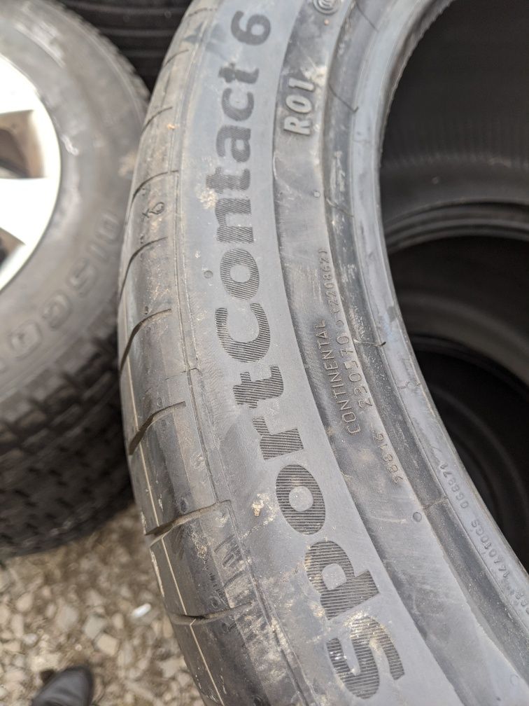 295/35R19 Continental нові