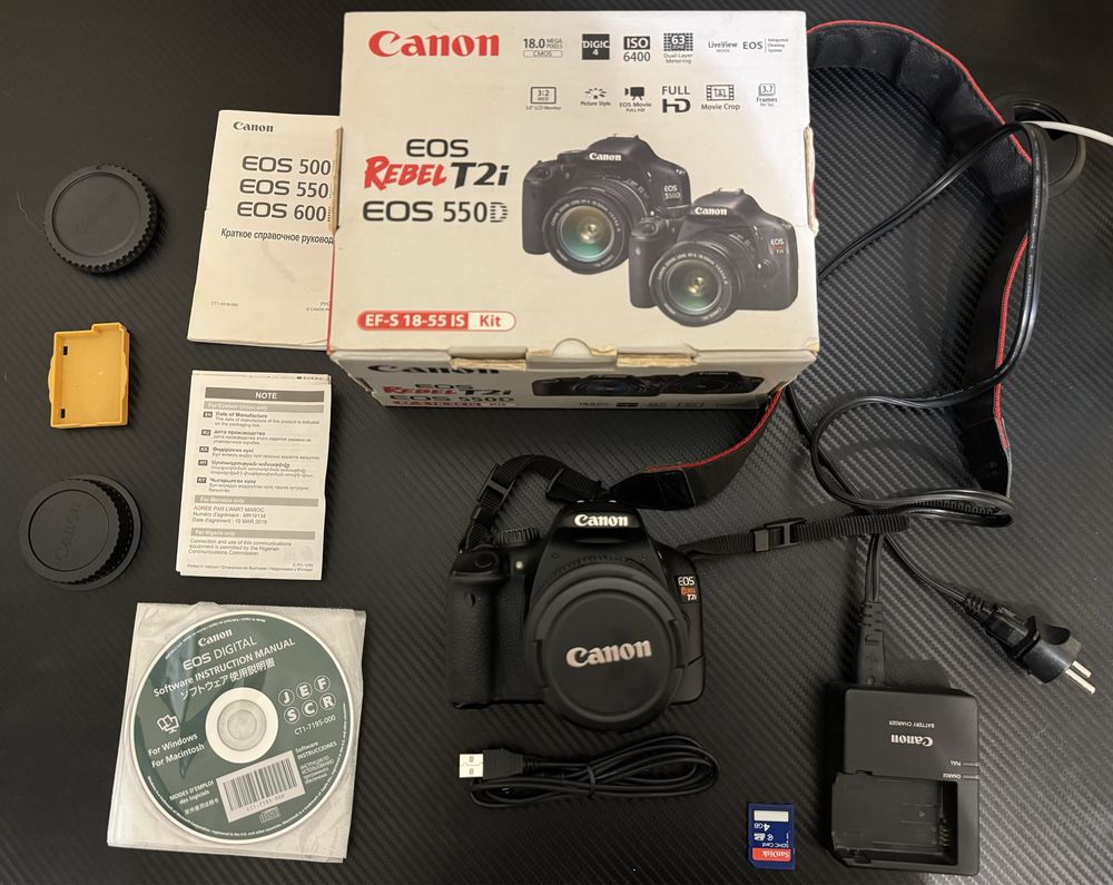 Canon 550D (Rebel T2i) з kit 18-55 обʼєктивом в ідеальному стані