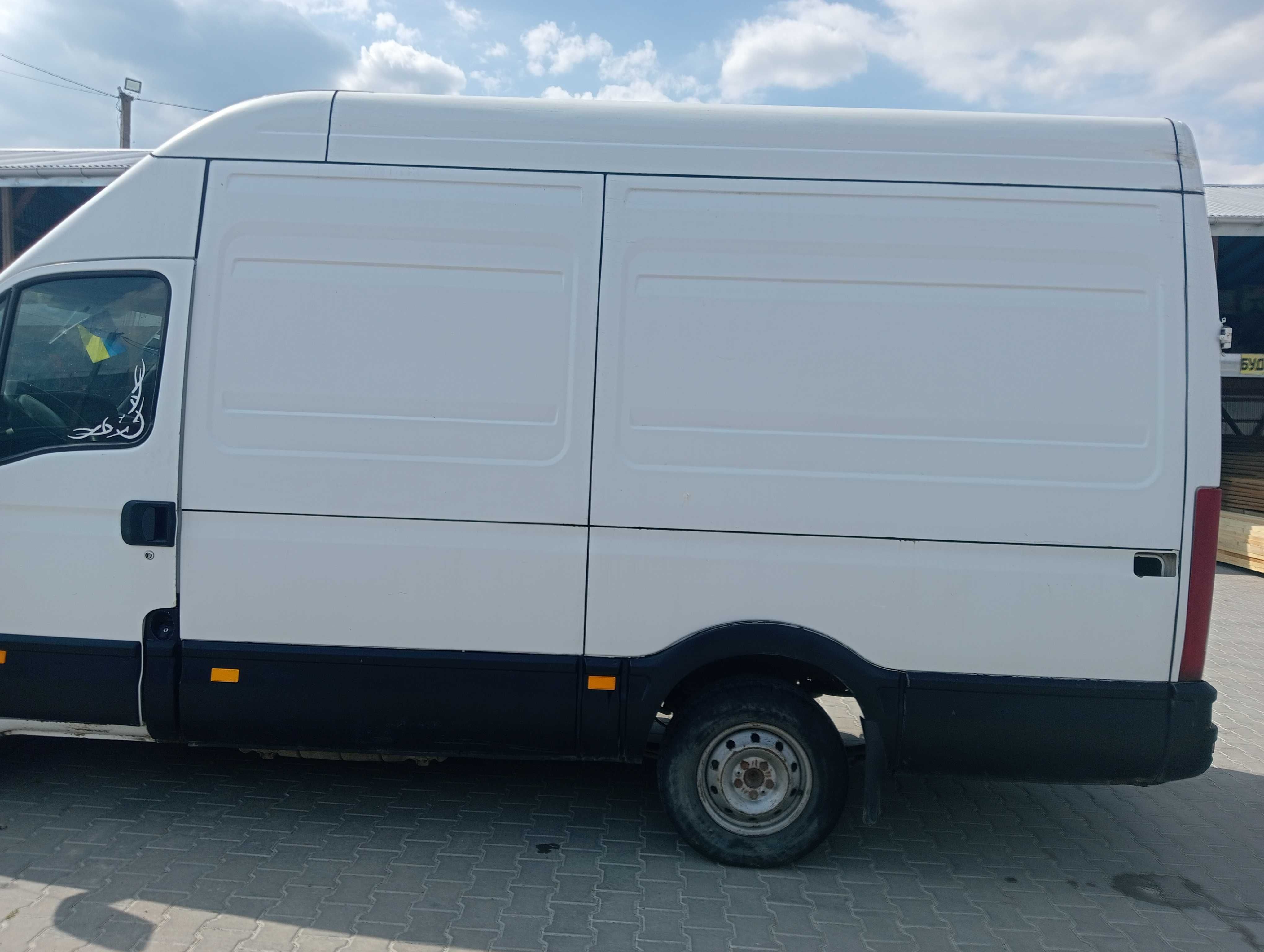 В продажу Iveco35s13