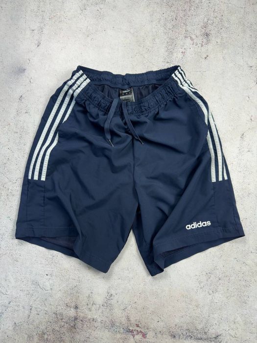Спортивные шорты Adidas Размер М