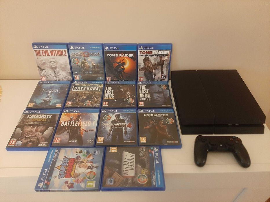 Vendo PlayStation 4  com 15 jogos + Cabo HDMI
