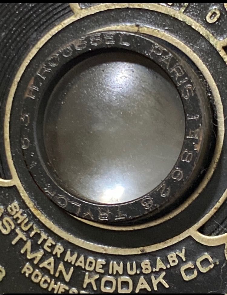 Máquina fotográfica Kodak muito antiga