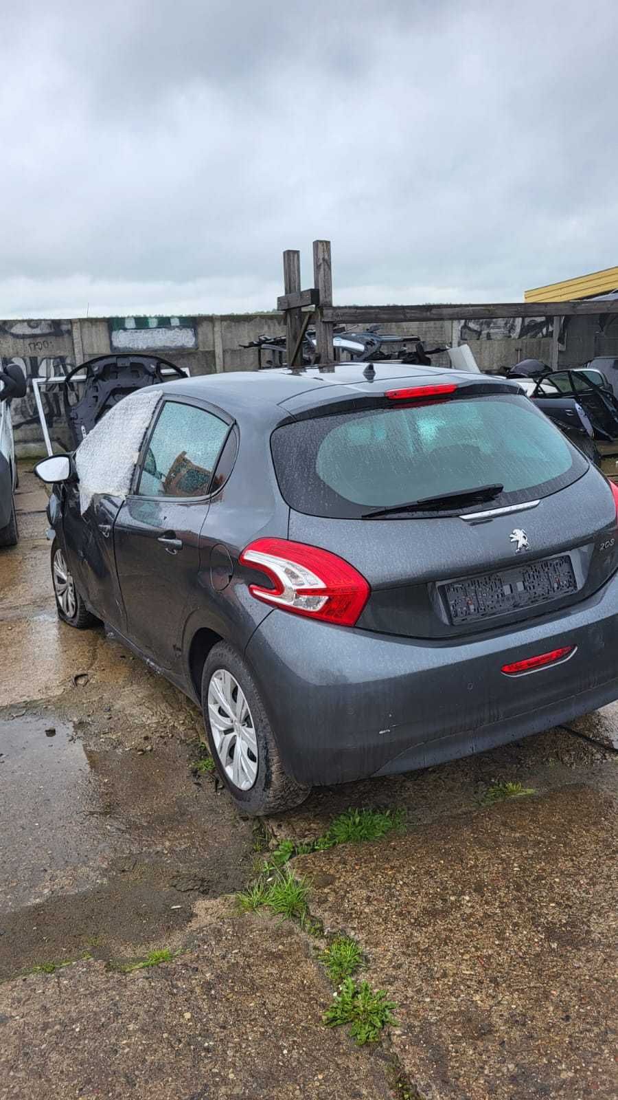 Peugeot 208 * Uszkodzony * Jeździ