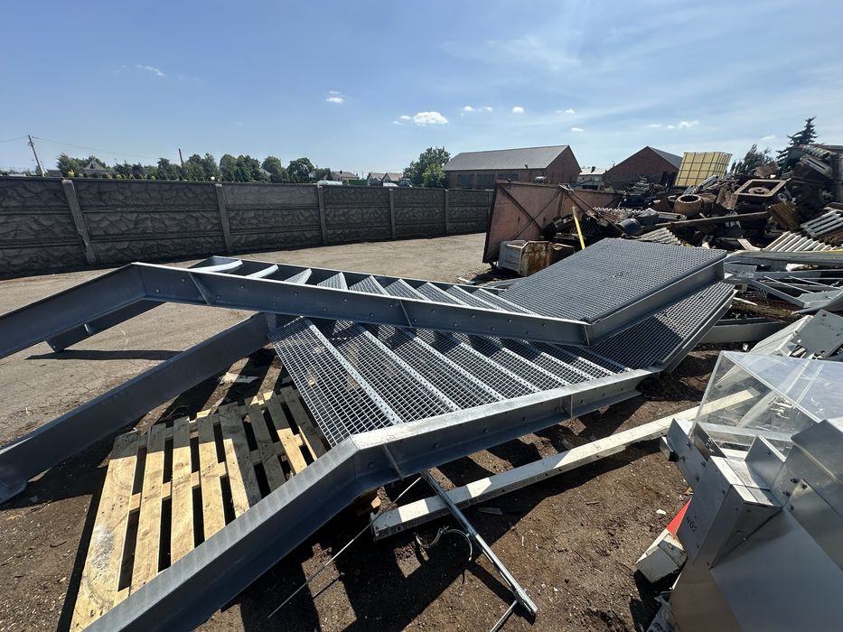 Wielkie Schody z kratownicy wema