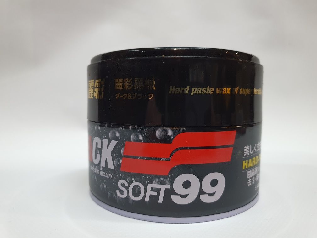 Soft99 Black Superior — твердий воск + маскування подряпин + гідрофоб