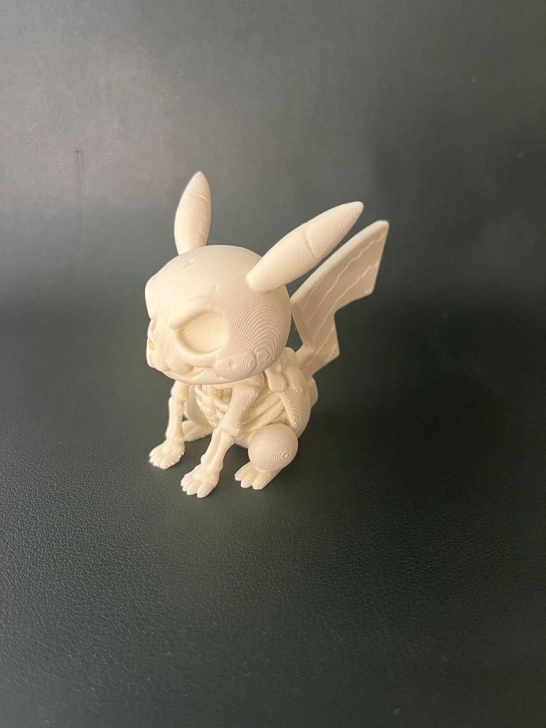 Figura Pokémon Pikachu Esqueleto