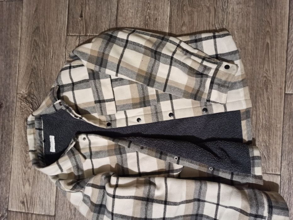 Утеплена сорочка в клітинку від Zara