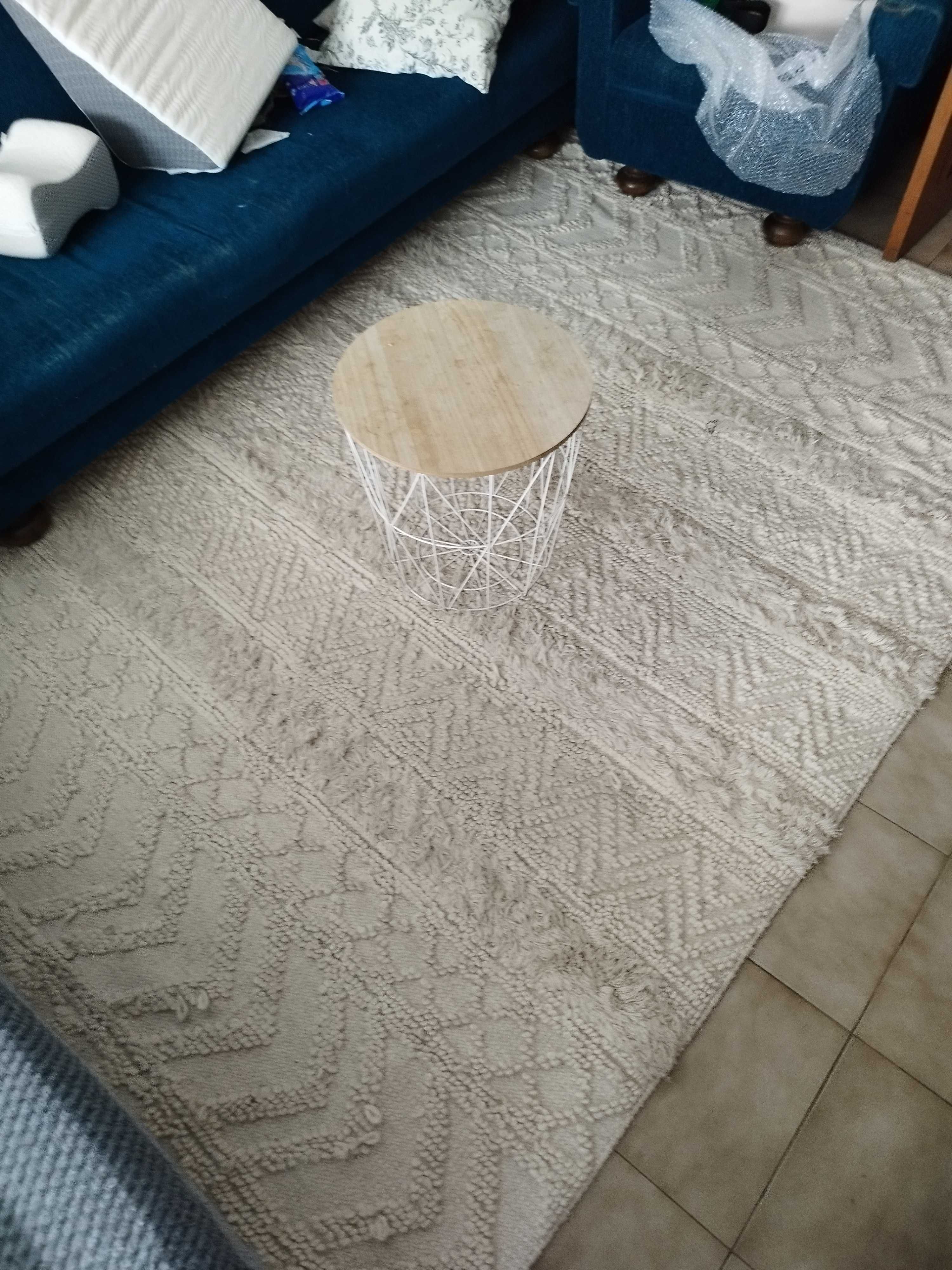 Vendo Sofá-Cama + Tapete Branco Bege