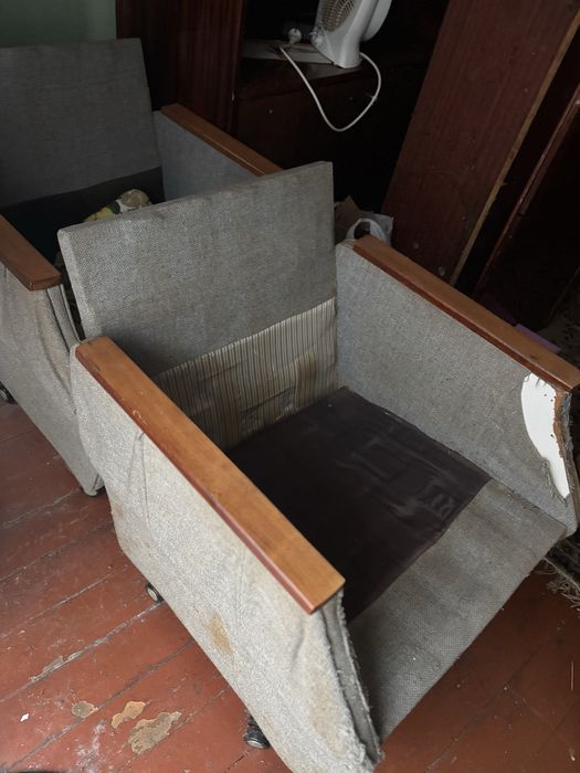 Старі радянські мʼякі крісла (2 шт.)