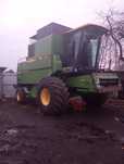 Комбайн John Deere