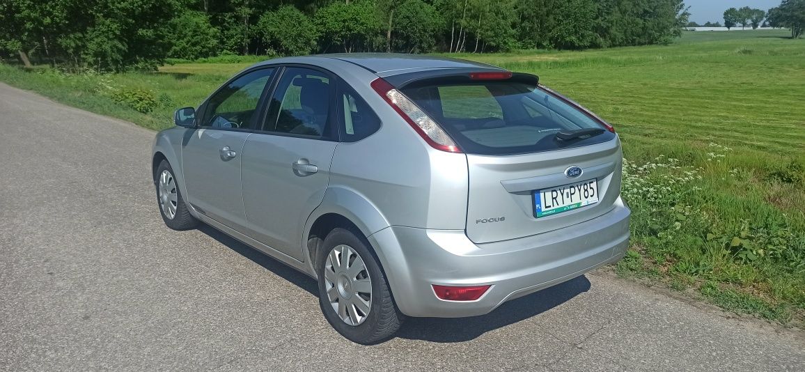 Ford Focus 1.6 100 km