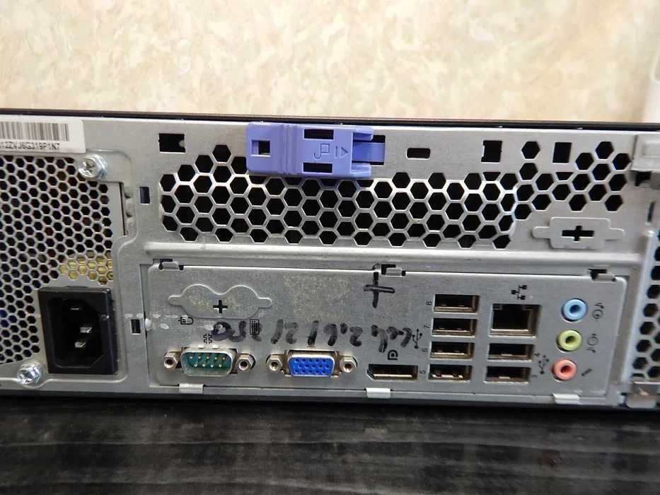 Lenovo Think Centre M 8