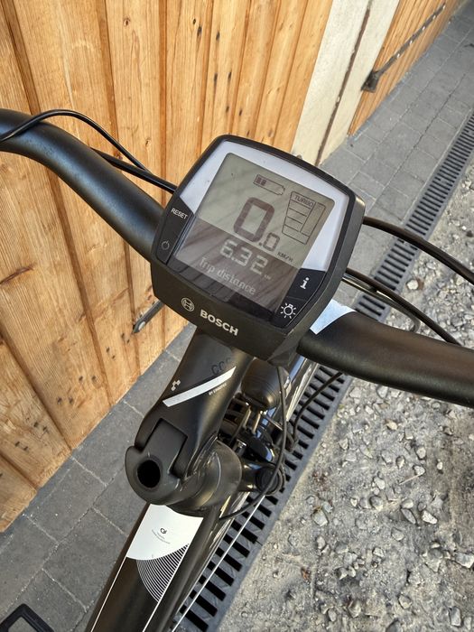 Rower Elektryczny CUBE TRAVEL GTS Bosch Active Line Trek Nexus L 58