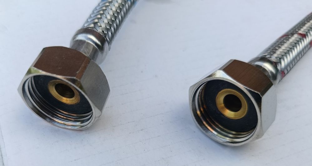 Wężyki przyłączeniowe do baterii 2szt