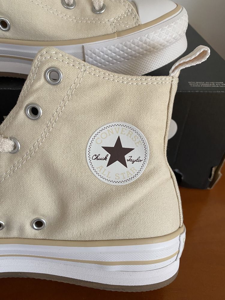 Tenis bota all star creme plataforma converse NOVOS