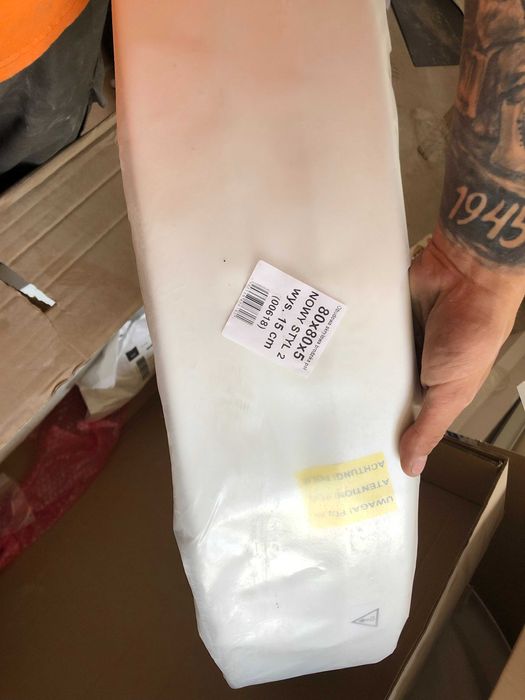 Brodzik 80x80 w komplecie z obudową i syfonem