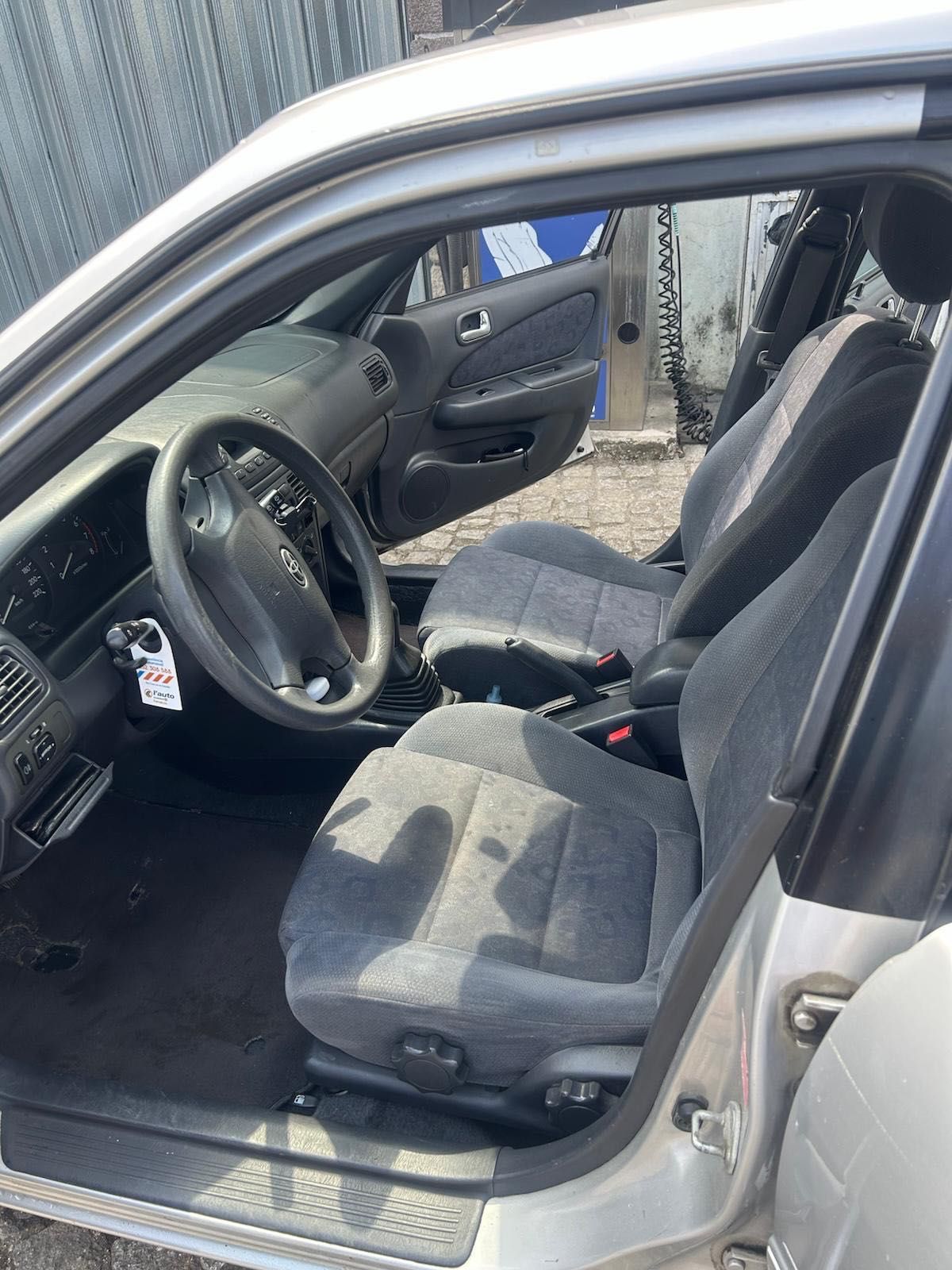 Corolla 2000 em Bom Estado - Pronto a Circular