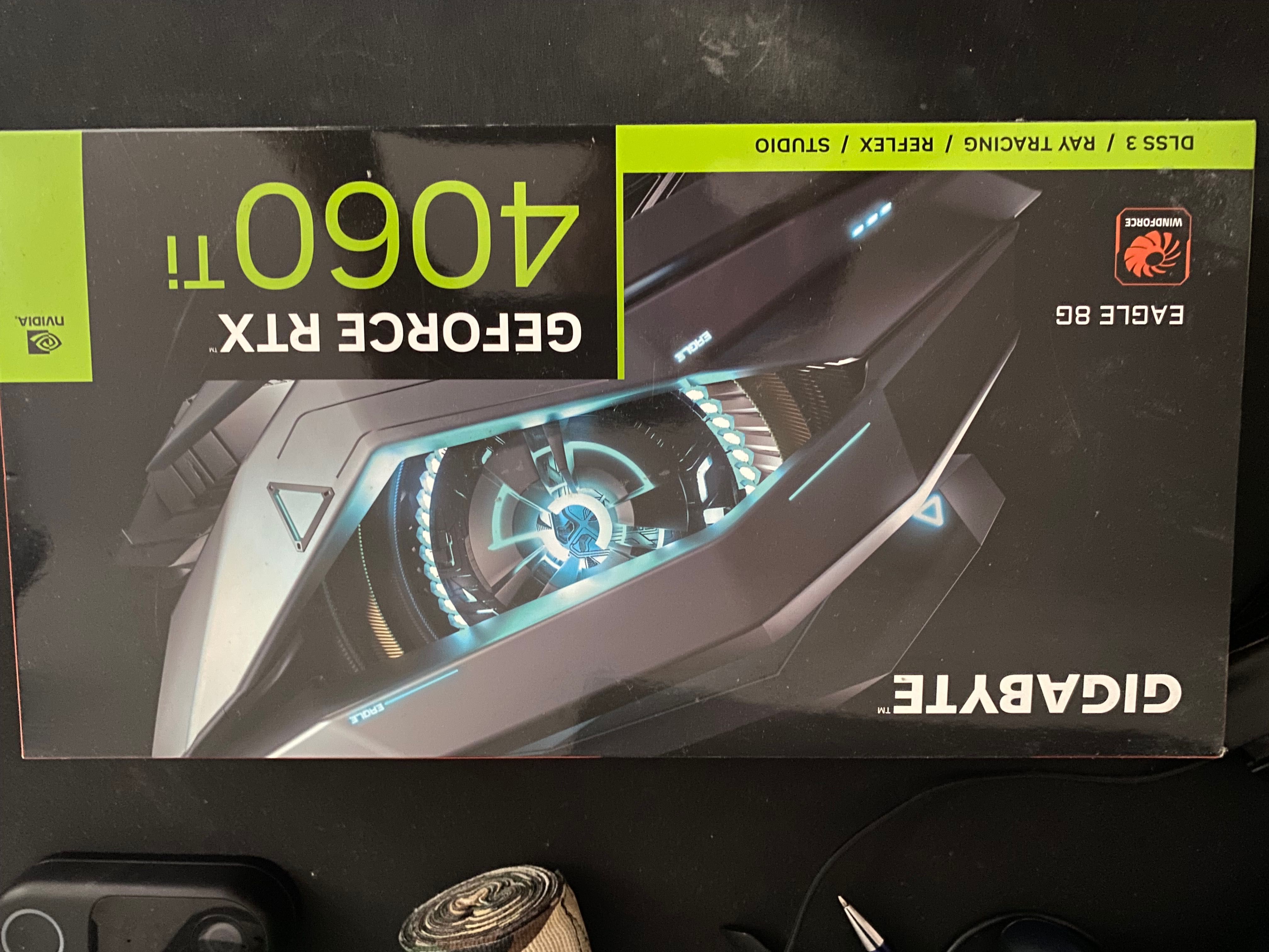 Komputer gamingowy+ myszka Razer+ klawiatura Razer+ Monitor MSI