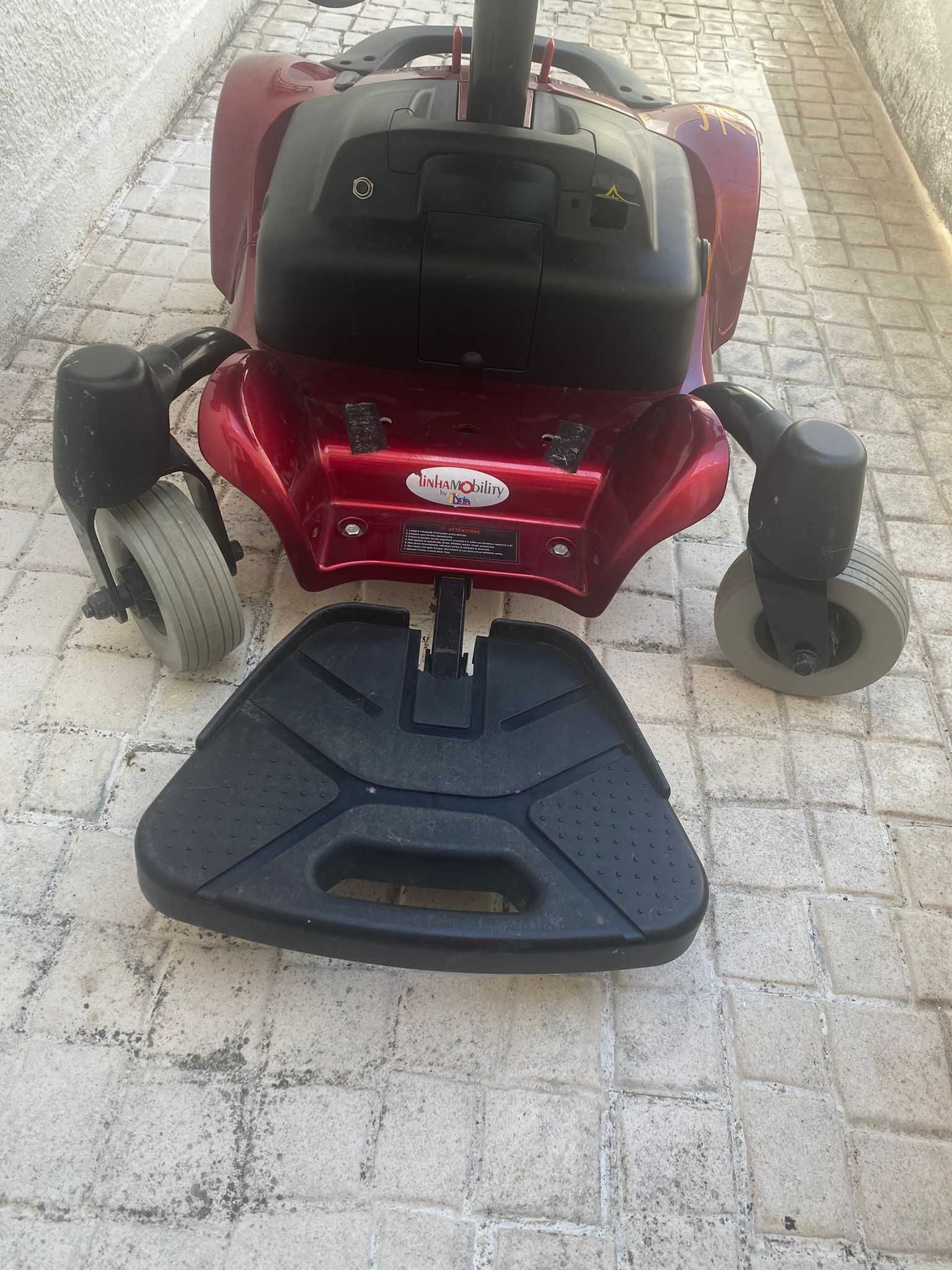Cadeira de rodas elétrica