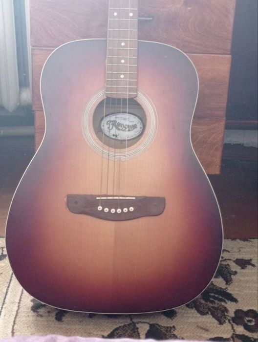 Гітара акустична продам срочно!
