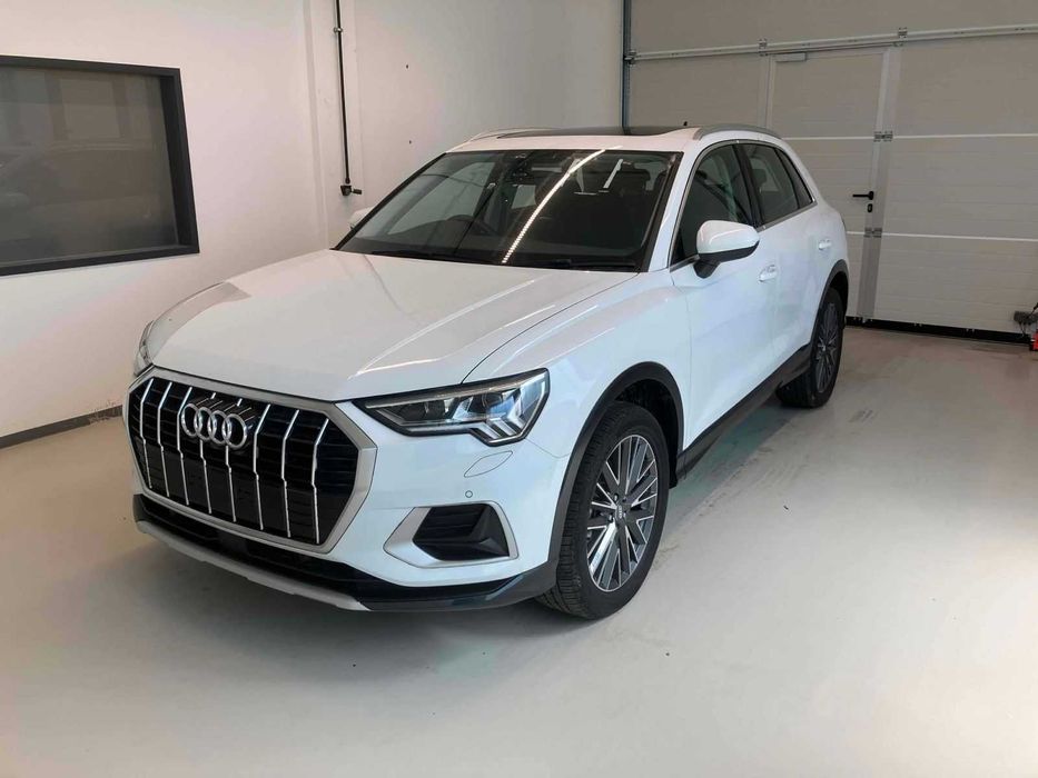 Audi Q3 83A 2018-2025 В наявності Фари передні Full Led USA / EU