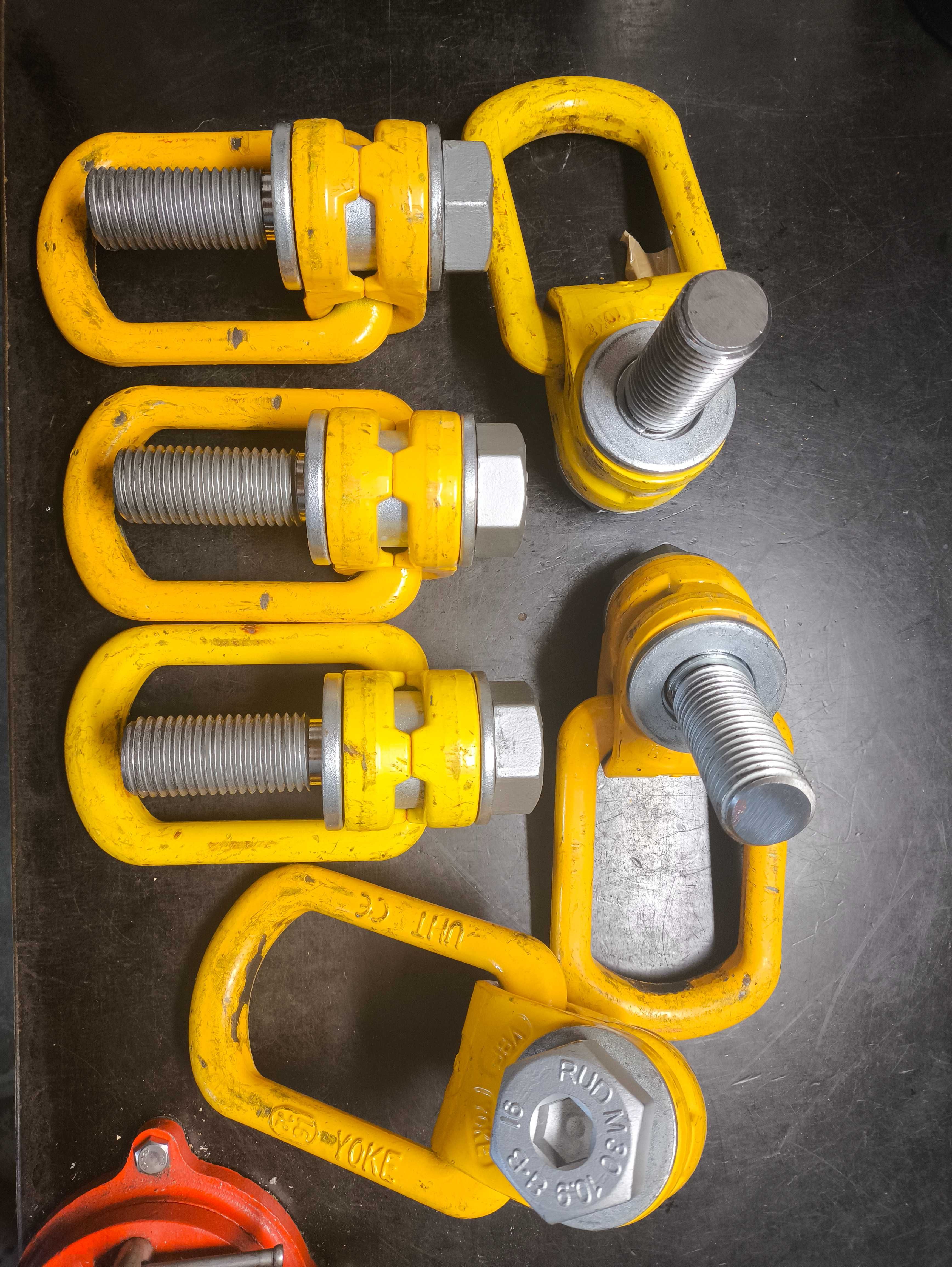 Yoke Lastbock VBF M30 70mm gwint