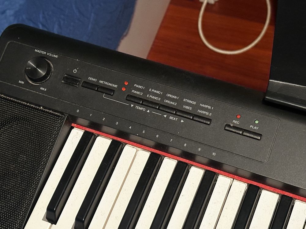 Piano elétrico / teclado YAMAHA