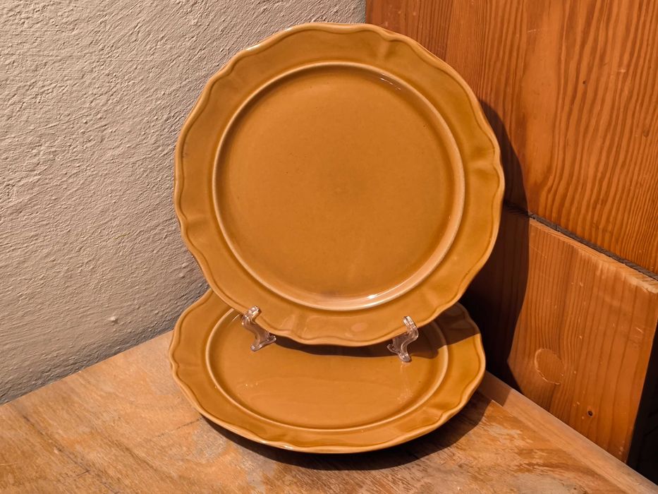 Miodowy talerz obiadowy Porcelit Pruszków PRL