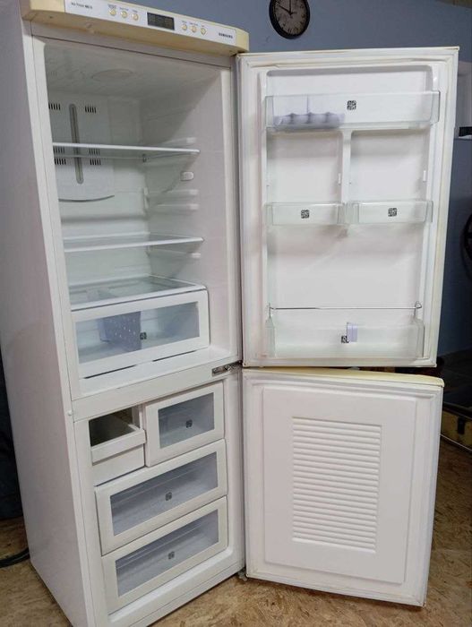 Холодильник Samsung No Frost (рабочий)