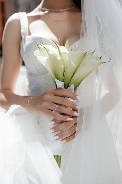 Весільна сукня в ідеальному стані.