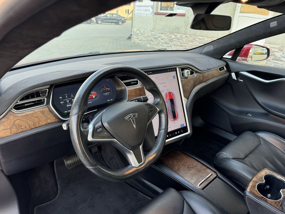 Tesla Model S 75D