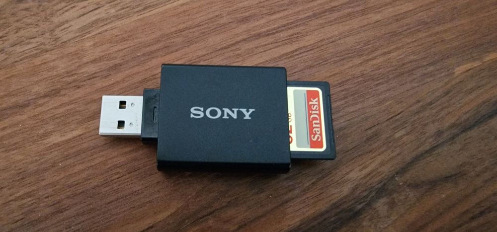 Leitor de Cartoes Sony