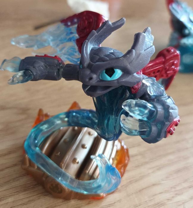 gra skylanders superchargers  na ps4 (można też włączyć na ps5)
