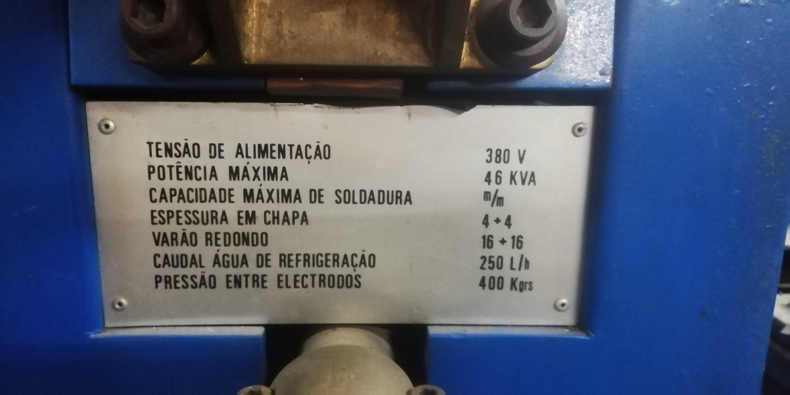 Máquina de soldar por pontos