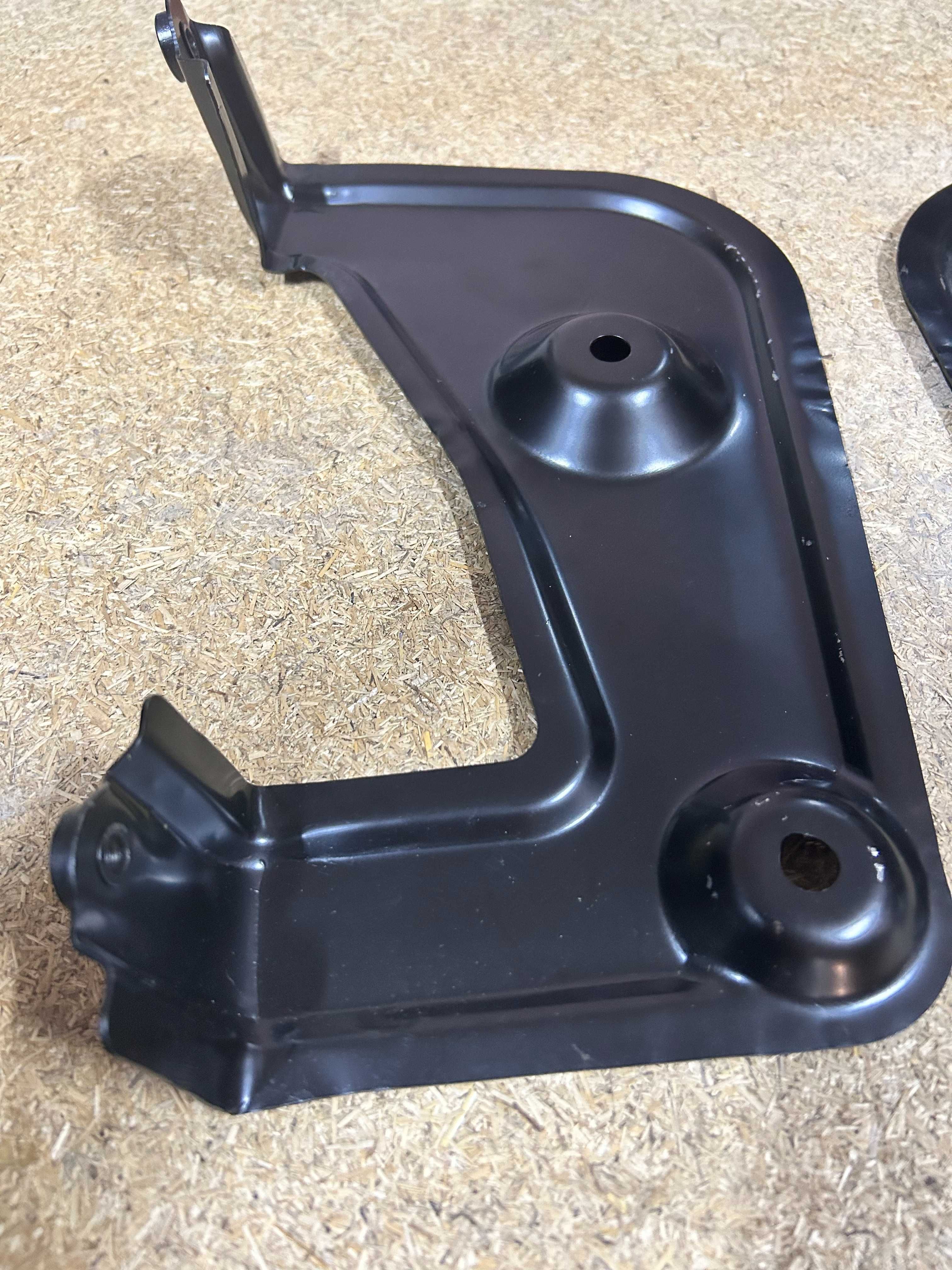 Кронштейн переднього крила BMW X5 G05 X6 G06 X7 G07 7492369 7492370