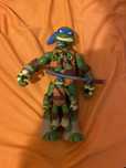 Bonecos da Marvel e da tartaruga ninja