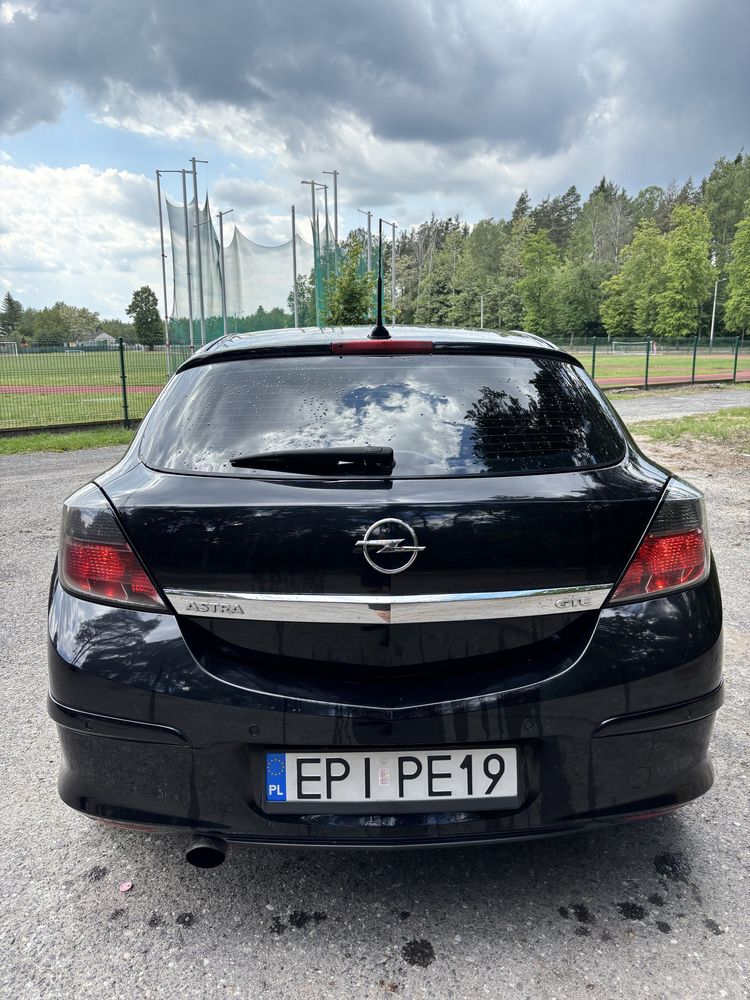 Opel Astra H GTC