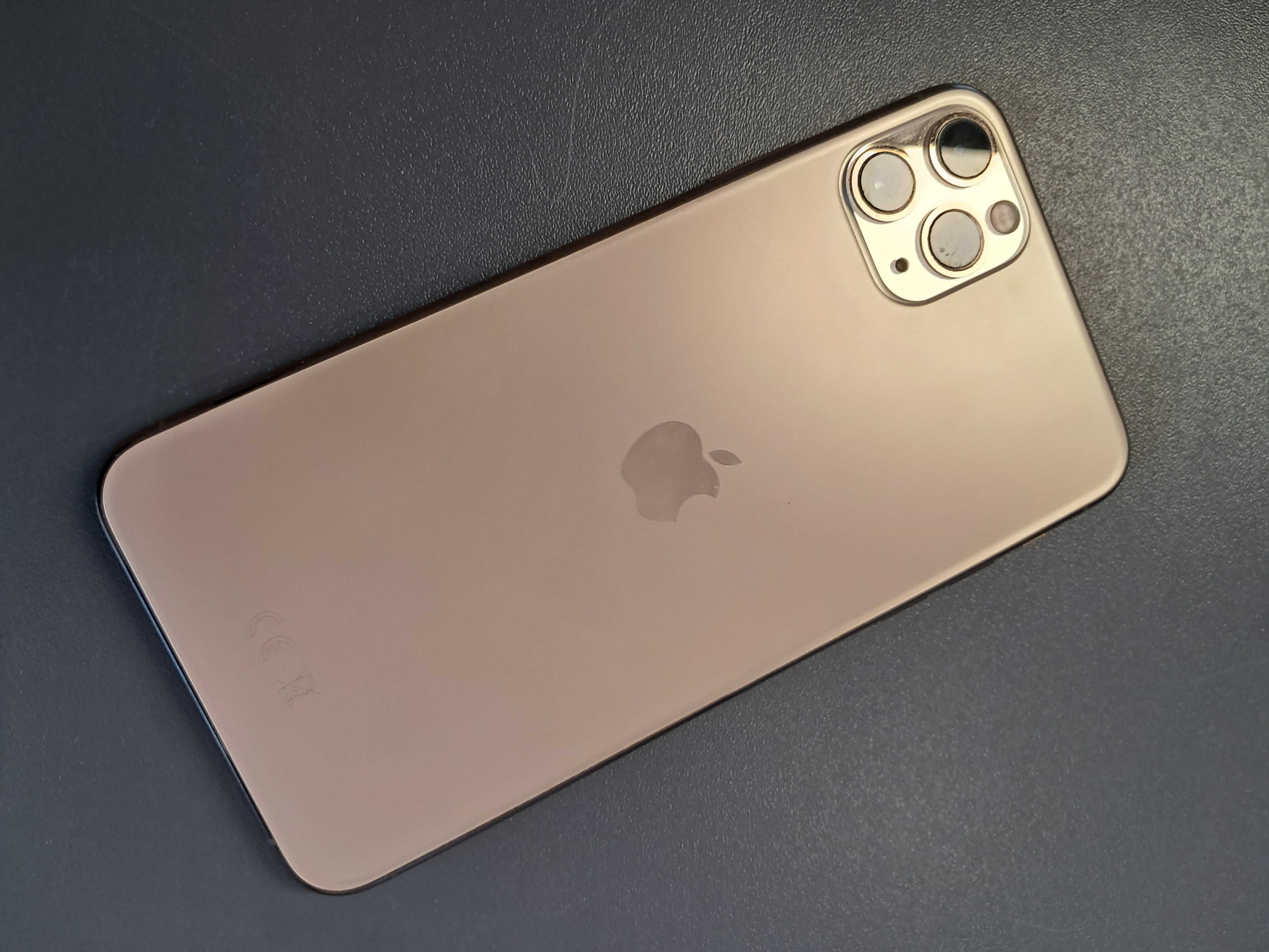 Syndyk sprzeda smartfon iPhone 11 Pro Max 64GB