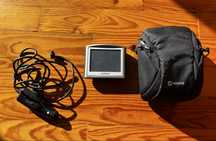 Tomtom One 3rd Edition (1GB) + capa Goodis