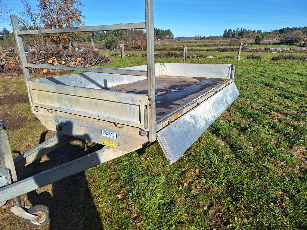 Reboque Atrelado Saris 2800 kg