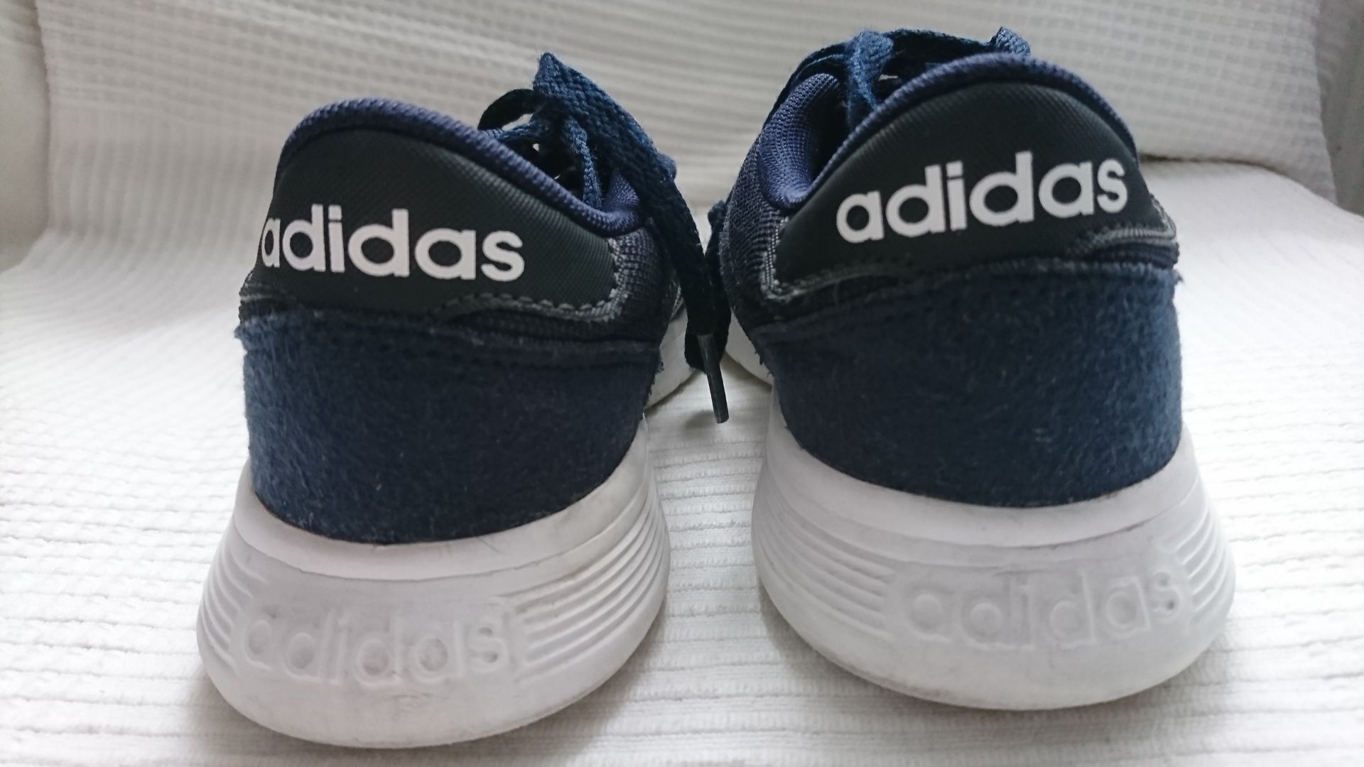 Buciki Adidas 30,5. Super stan. Wkladka 19,3 cm.