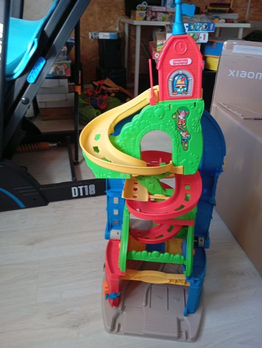 2 Pistas de bebe com 1 carro