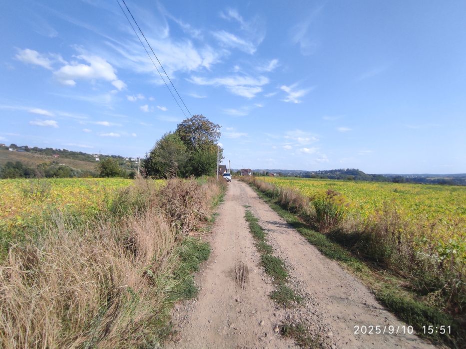 Земельна ділянка  с. Корозія