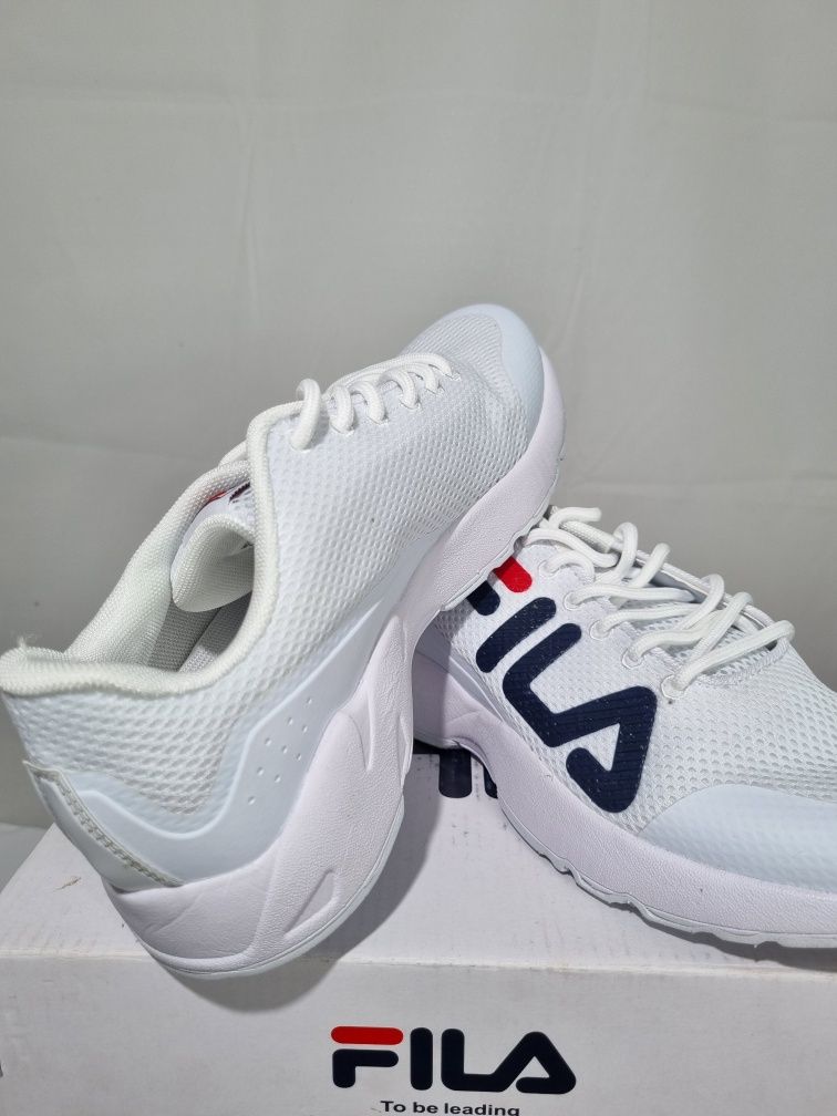Кросівки FILA філа білі розміри: 38,39,40,41.
