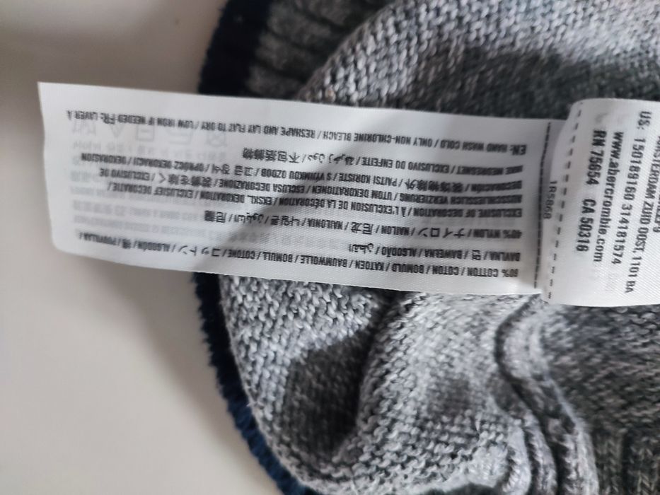 Sweter męski Abercrombie &Fitch rozmiar S stan bdb