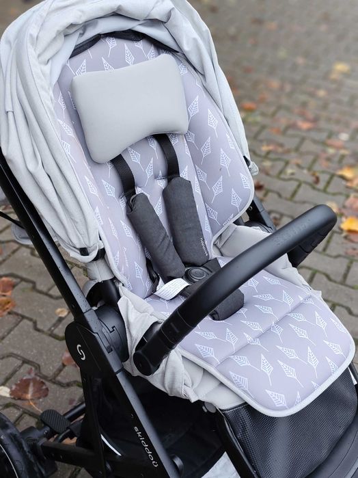 Bardzo ładny lekki wózek 2w1 Skiddou