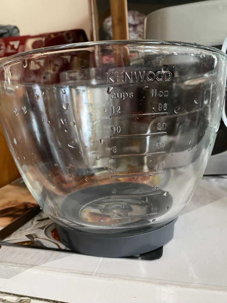 Продам кухонний комбайн Kenwood