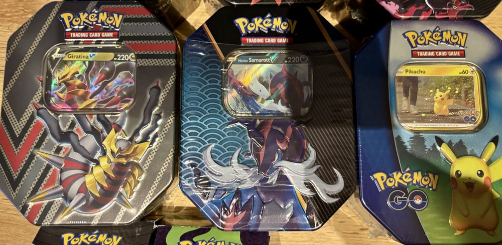 Crown Zenith tins, pokemon go, boosters, klara /Cyrus Collection