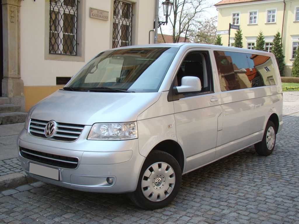 Wynajem bus 9 osobowy Volkswagen Caravelle Long