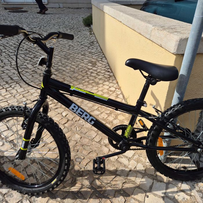 Bicicleta Infantil aro 14, Como Nova.